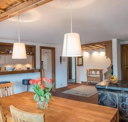 Edelweiss Ferienwohnung, Casa Dadens, Dorf , 6027 * פלימס