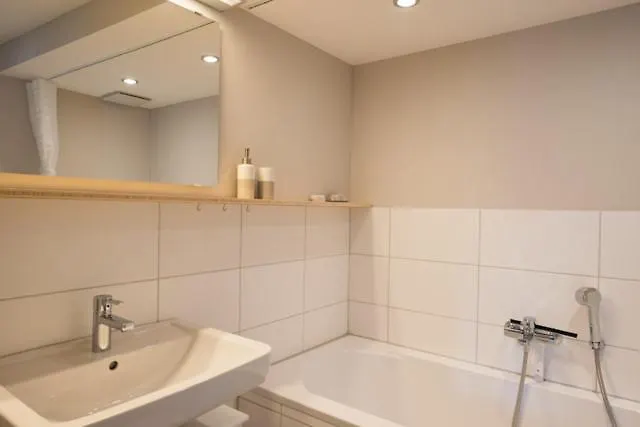 Apartament Edelweiss Ferienwohnung, Casa Dadens, Dorf , 6027