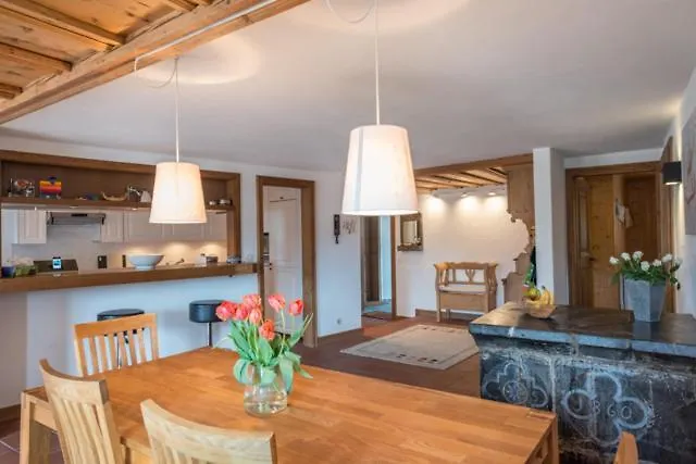 Edelweiss Ferienwohnung, Casa Dadens, Dorf , 6027 * Flims